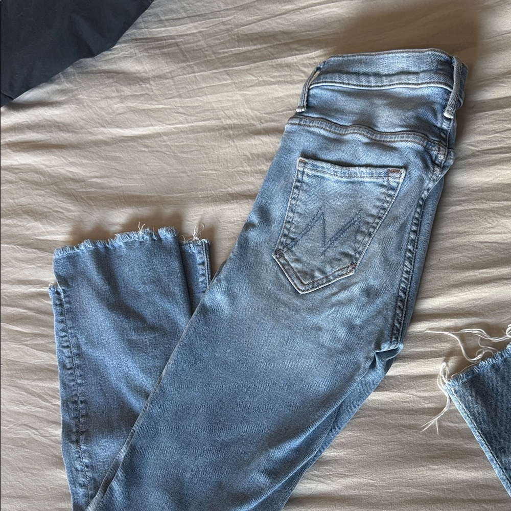 Women's Cropped Ankle Jeans in Faded Blue - Slim Fit